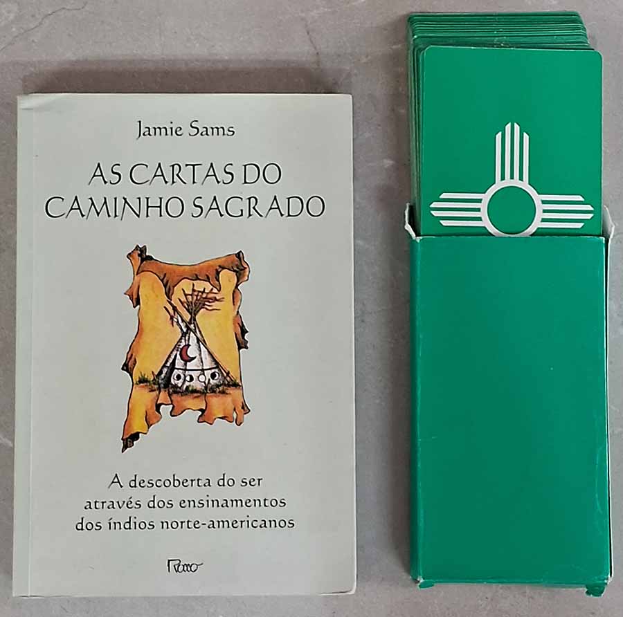 As Cartas do Caminho Sagrado.  Livro + 44 cartas.  Autor: Jamie Sams.  A descoberta do ser através dos ensinamentos dos índios norte-americanos. Livros Usados.  