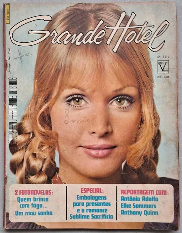 Revista Grande Hotel Nº 1217.  Revistas antigas com fotonovelas dos anos 70. Fotonovelas completas: Quem Brinca com Fogo - Michela Roc, Gerry Ross, Nuccia Cardinali, Stefano Valle, Mimo Billi. Um Mau Sonho: Tamara Berti, Alex Monti. Editora: Vecchi.   Edição: 01/Dezembro/1970. 