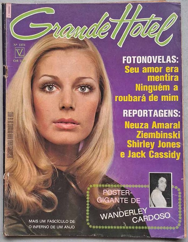 Revista Grande Hotel Nº 1374.  Revistas antigas sobre fotonovelas dos anos 70. Fotonovela completa Seu Amor Era Mentira com Paola Pitti, Franco Gasparri. Editora: Vecchi.   Edição: 04/Dezembro/1973. 