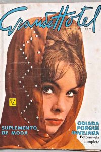 Revista Grande Hotel Nº 817.  Revistas antigas com fotonovelas dos anos 60. Fotonovela completa: Odiada Porque Invejada.  Editora: Vecchi.   Edição: 01/04/1963. 