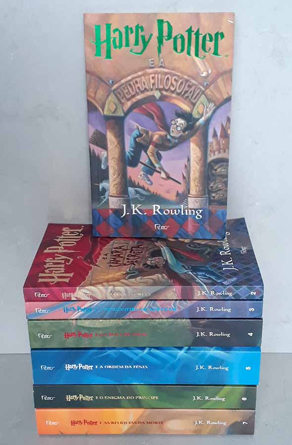 Coleção Harry Potter [7 Livros].   Série completa por J. K. Rowling. 