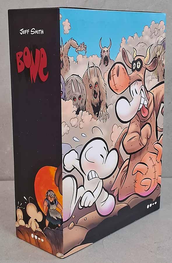 Coleção Completa Bone. Box com 3 volumes.  Por Jeff Smith. 